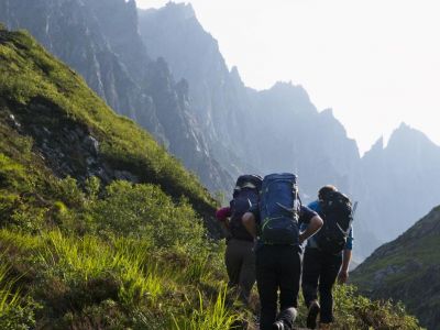 Drumeţii cu ghid de o zi în Munţii Bucegi