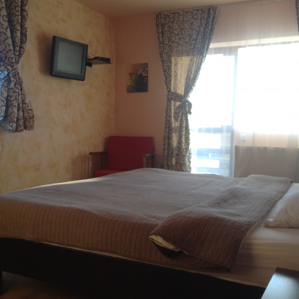 IMG-3976